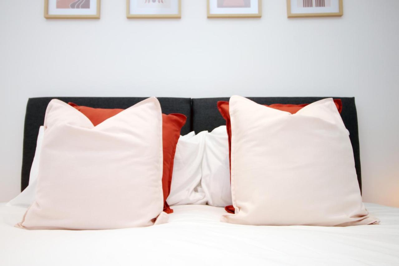 No 49 City Apartments, Perfect For Business And Leisure Stays, 10 Min Drive Into City Centre, Easy Access To Local Transport, 1Br And 2Br Available, Free Parking Cardiff Exteriér fotografie